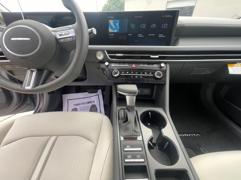 2025 Hyundai SONATA SE