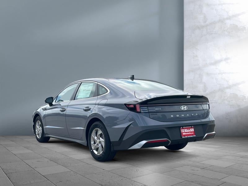 2025 Hyundai SONATA SE