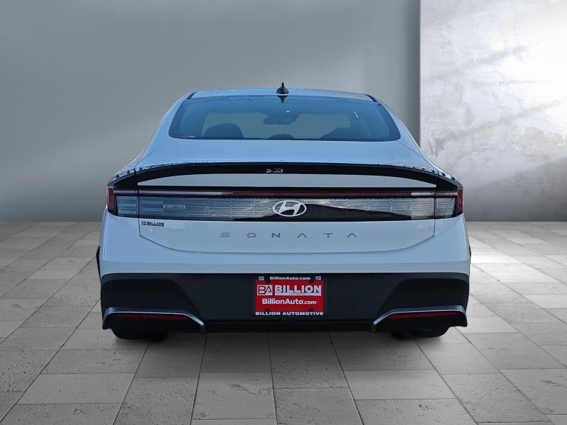 2026 Hyundai SONATA SE
