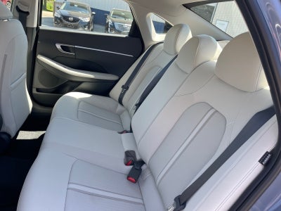 2025 Hyundai SONATA SE