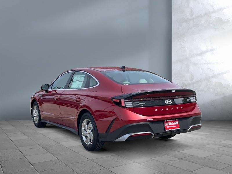 2025 Hyundai SONATA SE
