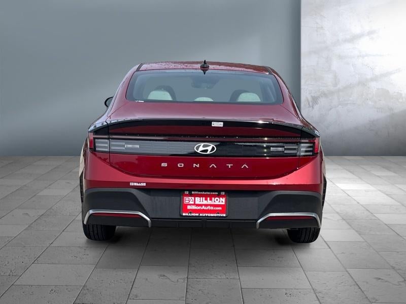 2025 Hyundai SONATA SE