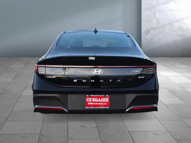 2026 Hyundai SONATA HYBRID Blue