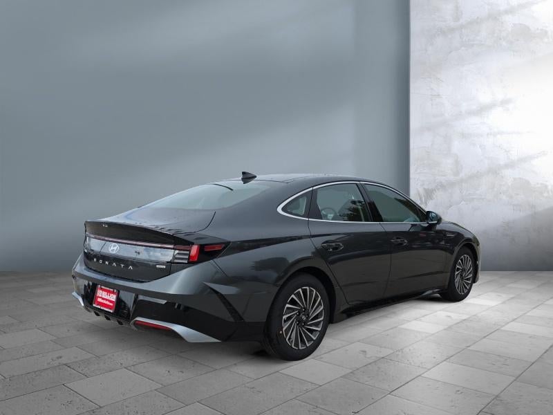 2026 Hyundai SONATA HYBRID SEL