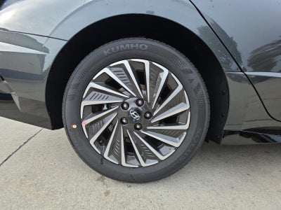 2026 Hyundai SONATA HYBRID SEL
