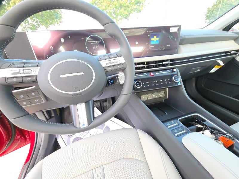 2025 Hyundai SONATA HYBRID Limited