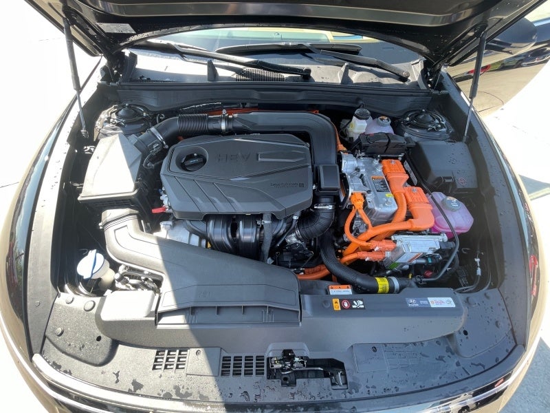 2025 Hyundai SONATA HYBRID Limited