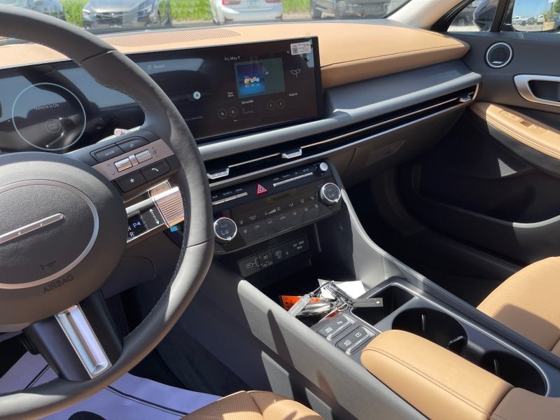 2025 Hyundai SONATA HYBRID Limited