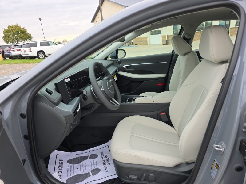 2025 Hyundai SONATA SEL
