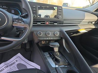 2026 Hyundai ELANTRA SE