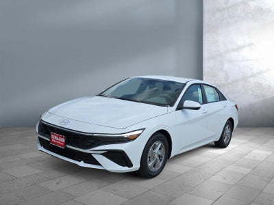 2026 Hyundai ELANTRA SE