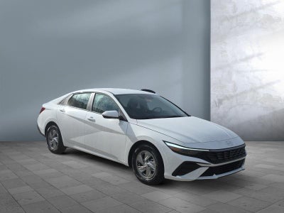 2026 Hyundai ELANTRA SE