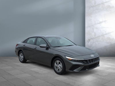 2026 Hyundai ELANTRA SE