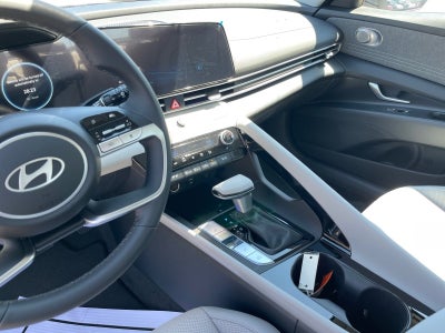 2025 Hyundai ELANTRA HYBRID Limited