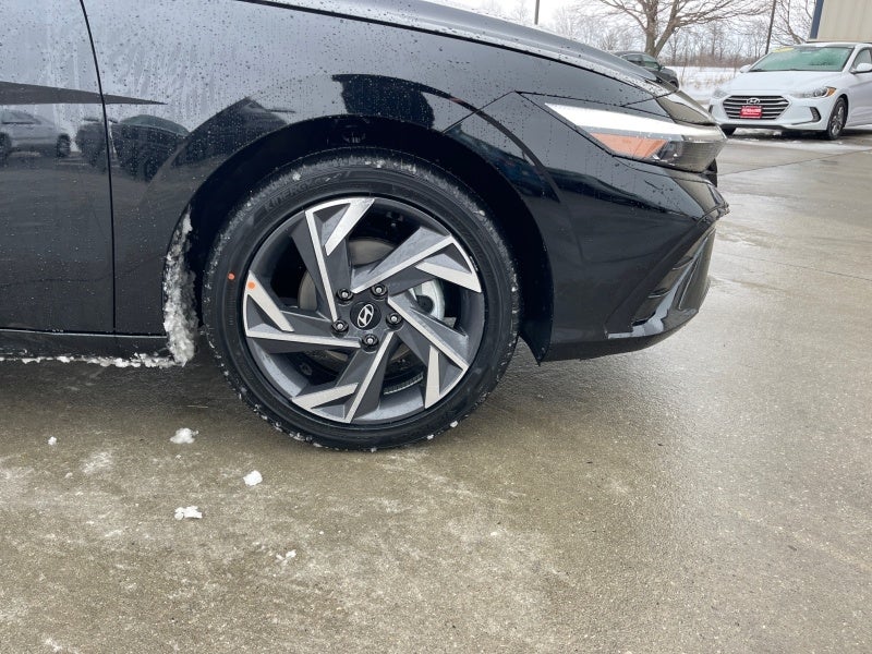 2025 Hyundai ELANTRA HYBRID Limited