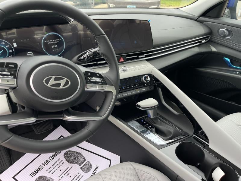 2025 Hyundai ELANTRA HYBRID Limited