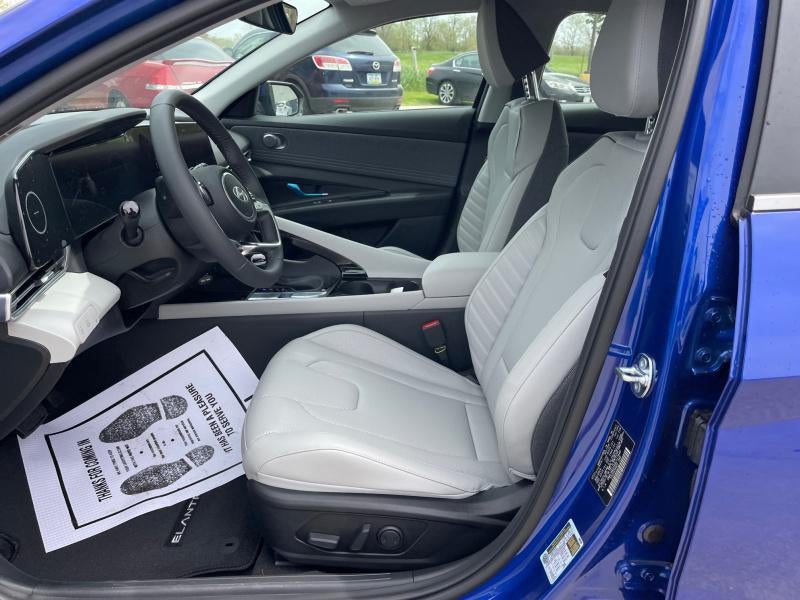 2025 Hyundai ELANTRA HYBRID Limited