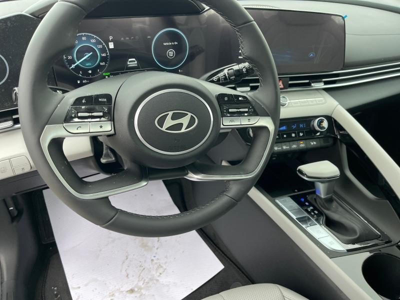 2025 Hyundai ELANTRA HYBRID Limited