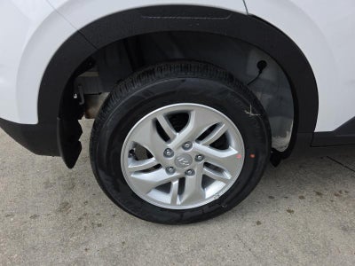 2026 Hyundai VENUE SE