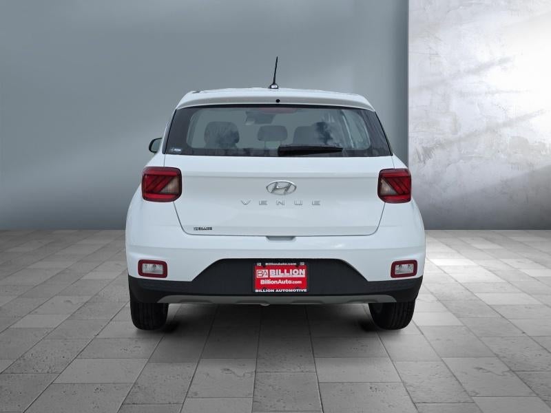 2026 Hyundai VENUE SE