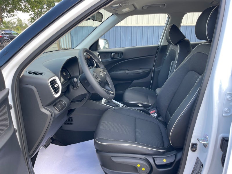 2025 Hyundai VENUE Limited