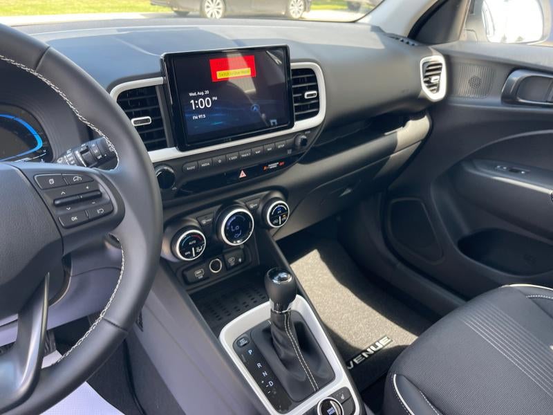 2025 Hyundai VENUE Limited