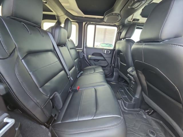2020 Jeep Wrangler Sahara Altitude