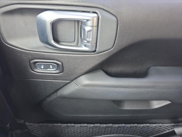 2020 Jeep Wrangler Sahara Altitude