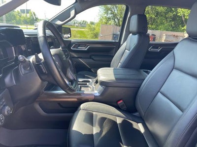 2025 Chevrolet Silverado RST