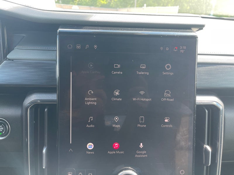 2025 GMC Acadia AWD AT4