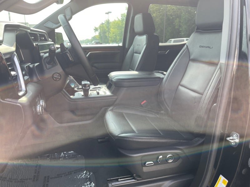 2024 GMC Sierra Denali