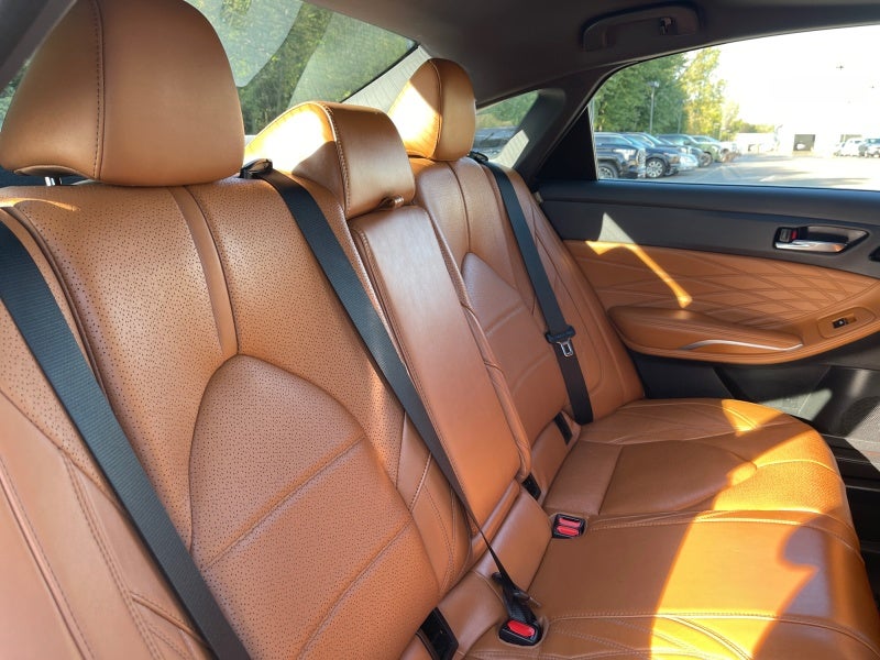 2021 Toyota Avalon Hybrid Limited