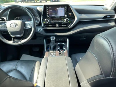 2021 Toyota HIGHLANDER Limited