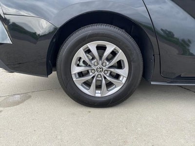 2025 Toyota SIENNA LE LE