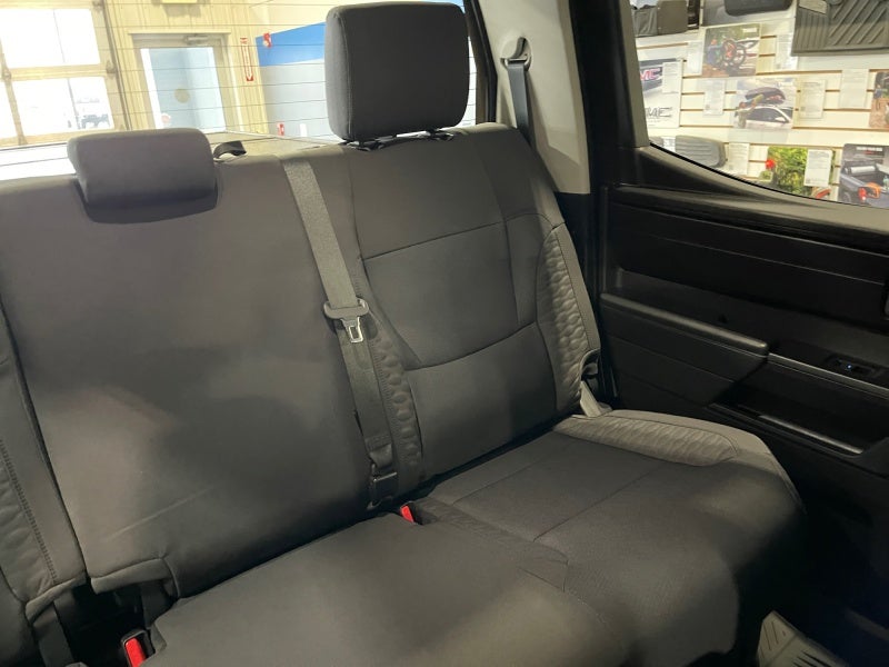 2024 Toyota TUNDRA 4X4 SR5