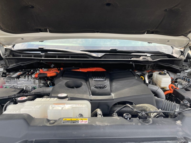 2024 Toyota Tundra i-FORCE MAX Platinum Hybrid
