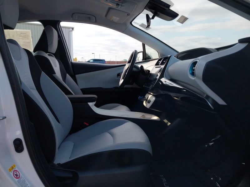 2017 Toyota PRIUS Three