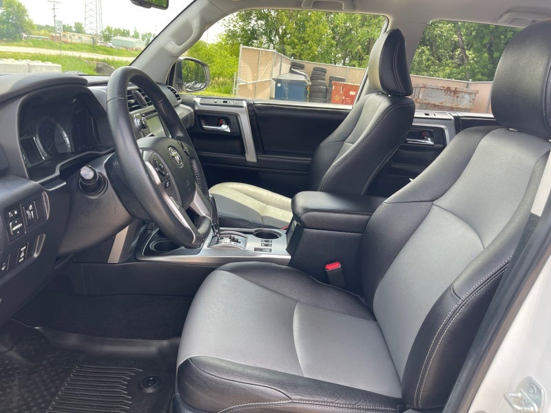 2017 Toyota 4RUNNER SR5 Premium