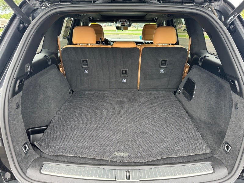 2022 Jeep Grand Cherokee Summit Reserve