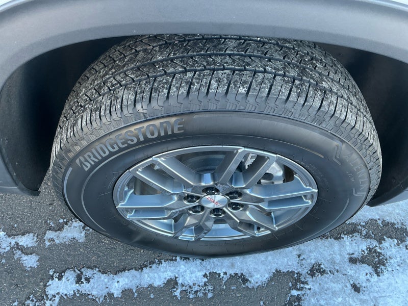 2025 GMC Acadia AWD Elevation