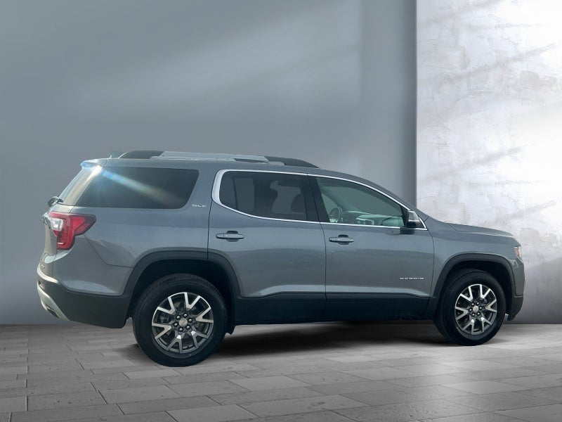 2022 GMC Acadia SLE