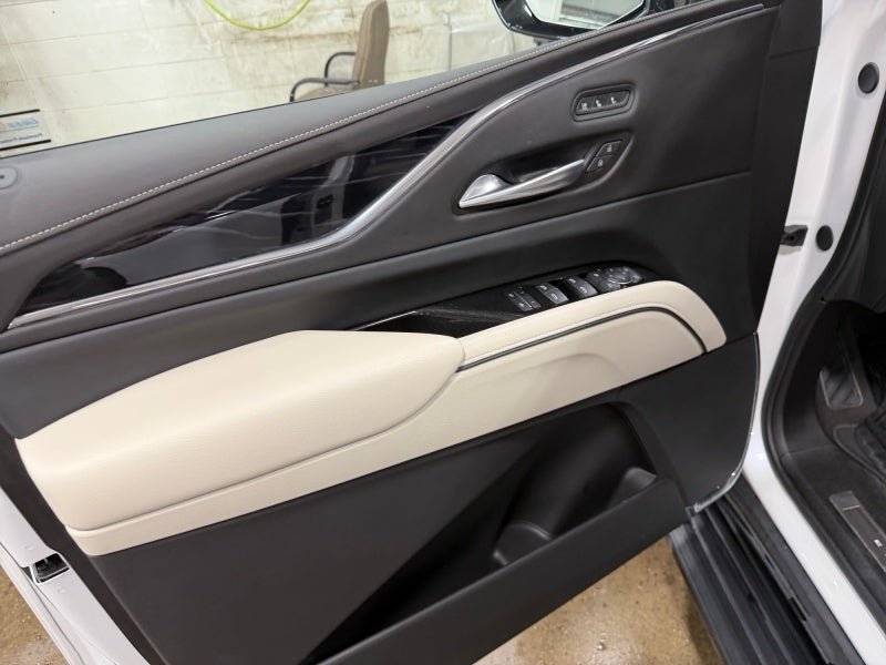 2023 Cadillac Escalade 4WD Sport