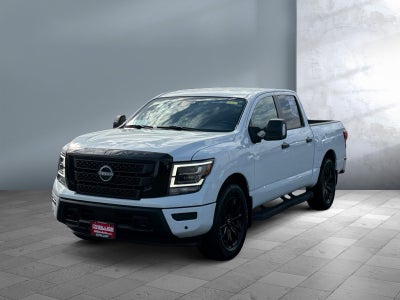 2023 Nissan Titan SV