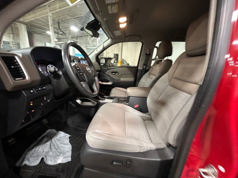 2022 Nissan Frontier SV