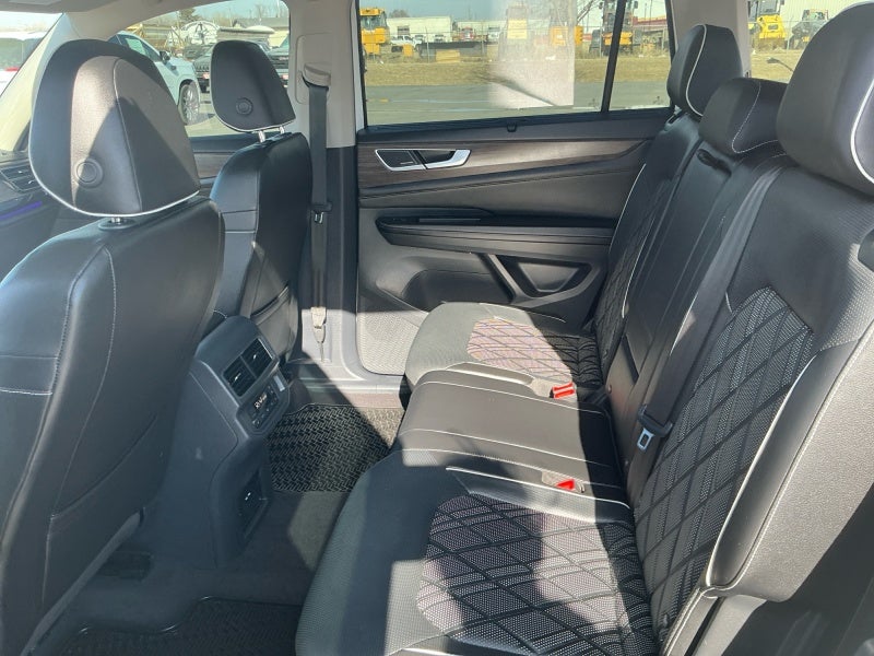 2024 Volkswagen Atlas 2.0T SEL Premium R-Line