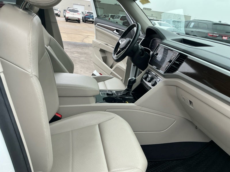 2023 Volkswagen Atlas 2.0T SE w/Technology