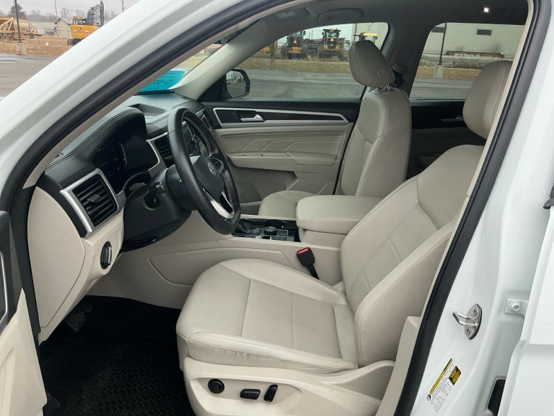 2023 Volkswagen Atlas 2.0T SE w/Technology