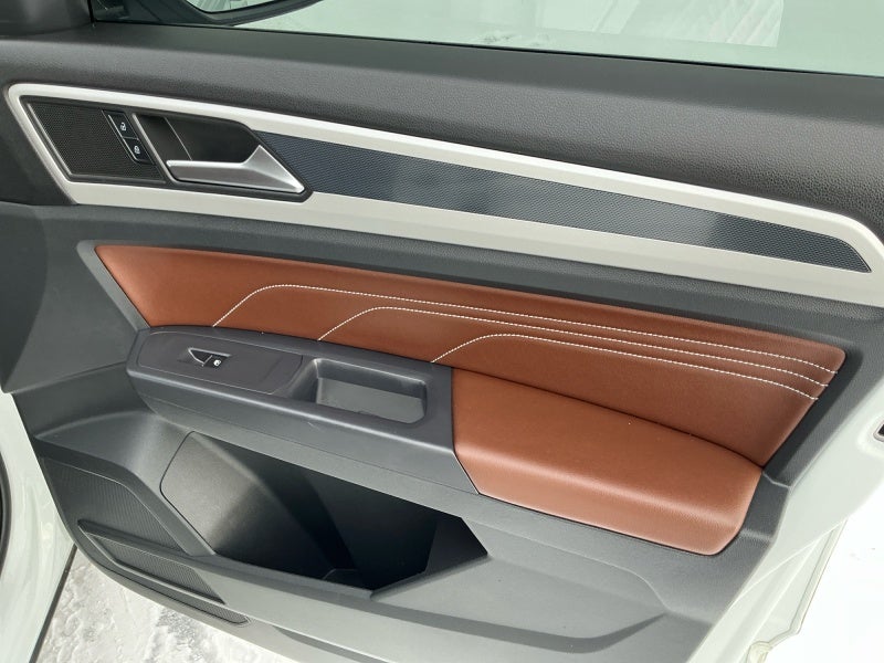 2021 Volkswagen Atlas 3.6L V6 SE w/Technology R-Line