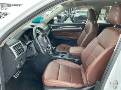 2021 Volkswagen Atlas 3.6L V6 SE w/Technology R-Line