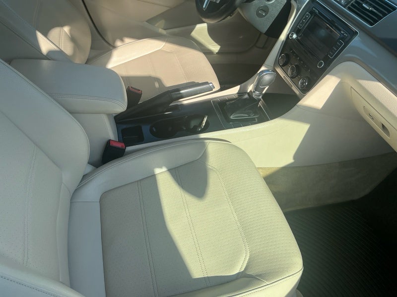 2015 Volkswagen Passat 1.8T S